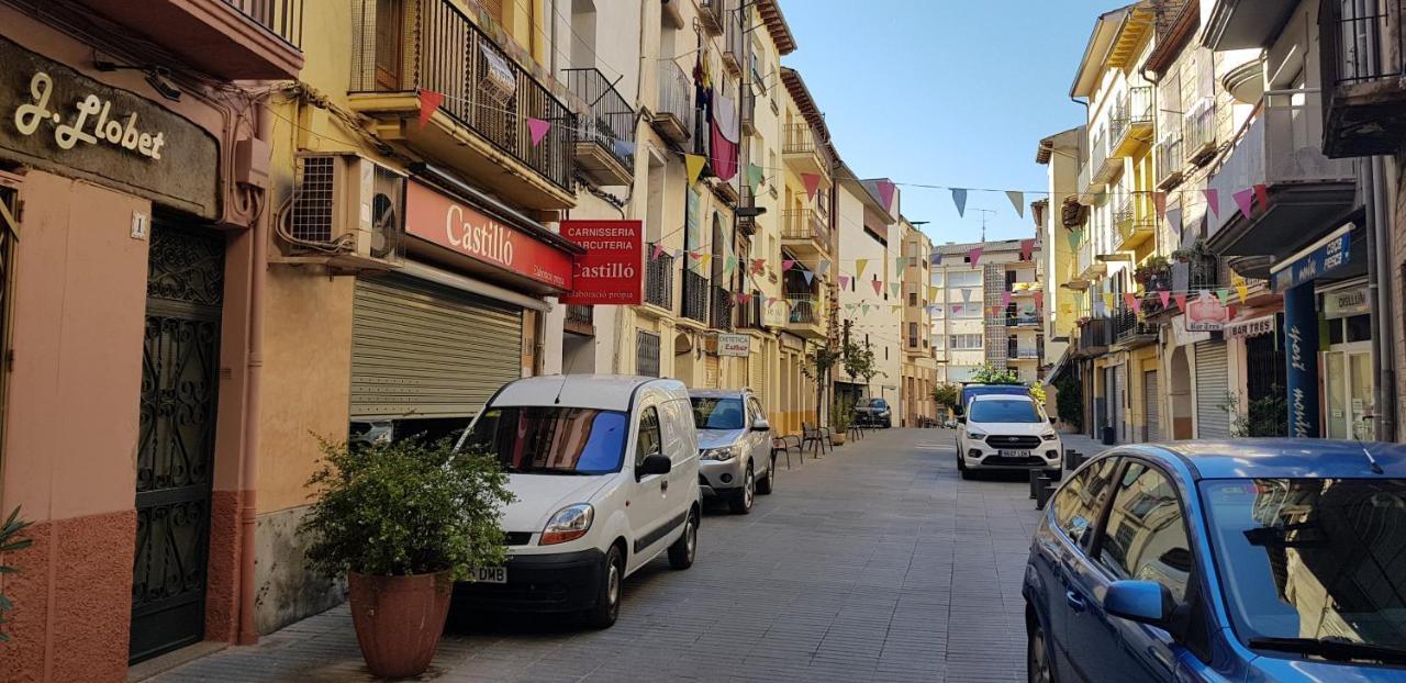 Piso Romantico Y Espacioso Tremp Exterior photo
